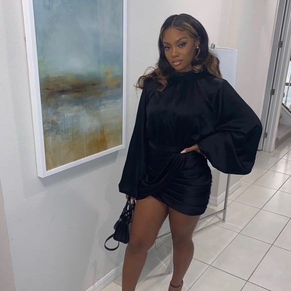 HOUSE OF CB 'Khristen' Black Satin Blouson Dress - Picture 5 of 10